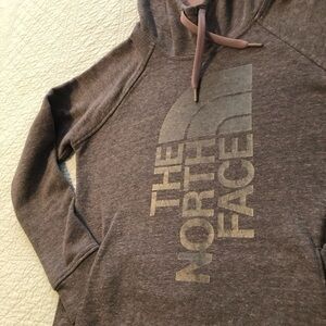 North Face hoodie. Size medium.